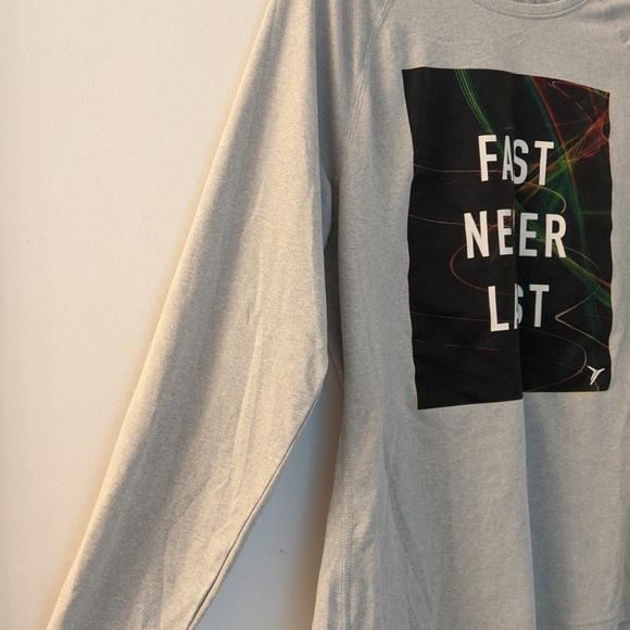 Old Navy active long sleeve shirt large - Picture 4 of 13